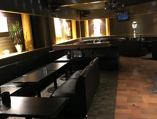 club ハチミツ ハイパー(所沢キャバクラ)のバイト求人・体験入店情報Photo1