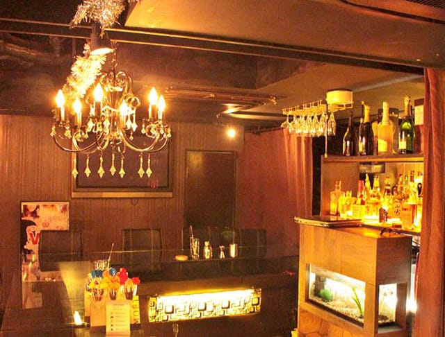 Girl’sBar cross(ガールズバークロス)(渋谷キャバクラ)のバイト求人・体験入店情報Photo1
