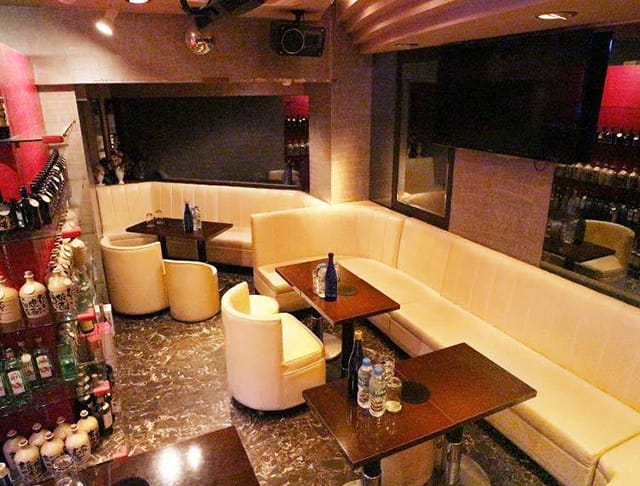 【朝・昼キャバ】A’s Asian club(エース)(赤羽キャバクラ)のバイト求人・体験入店情報Photo2