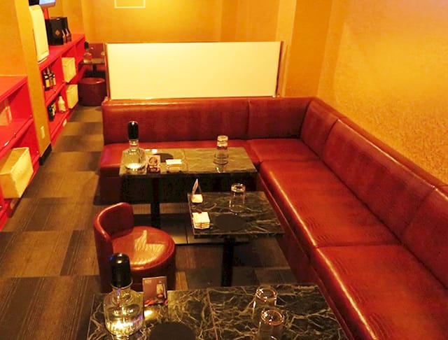 Club 輝夜(カグヤ)(神田キャバクラ)のバイト求人・体験入店情報Photo2