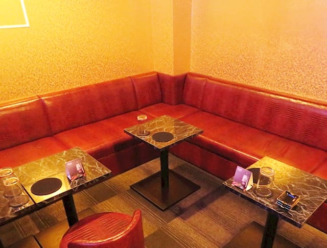 Club 輝夜(カグヤ)(神田キャバクラ)のバイト求人・体験入店情報Photo3