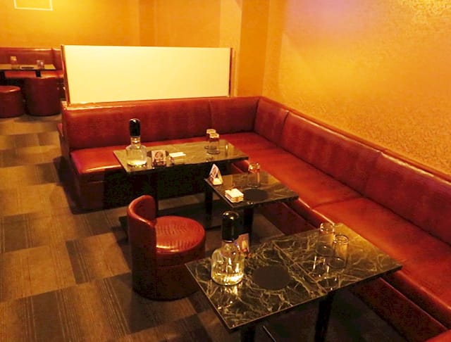 Club 輝夜(カグヤ)(神田キャバクラ)のバイト求人・体験入店情報Photo5