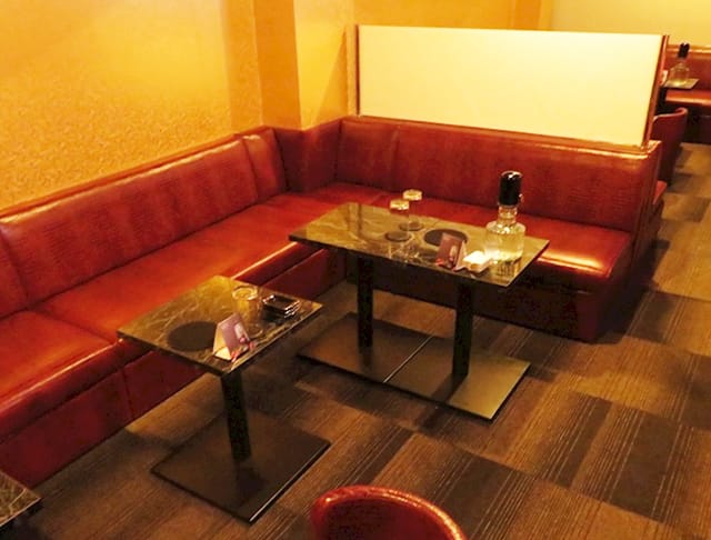 Club 輝夜(カグヤ)(神田キャバクラ)のバイト求人・体験入店情報Photo4