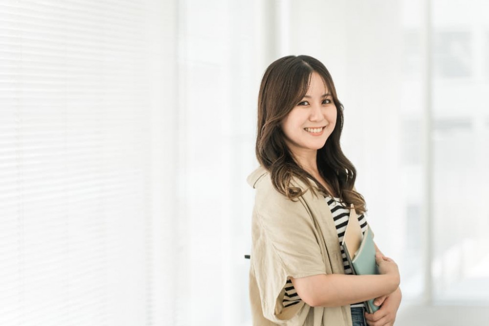 大学生でもスナックのバイトに応募していい？