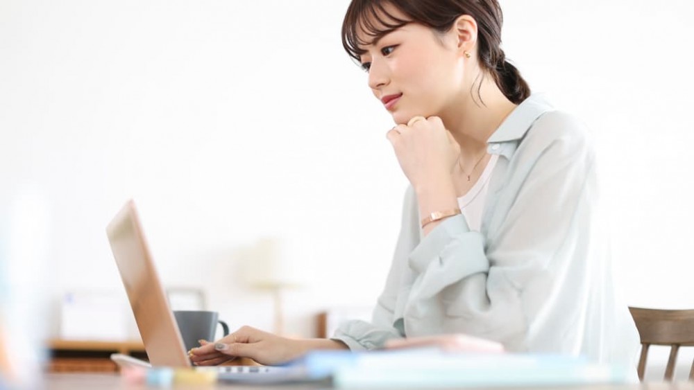 ガールズバーの給料未払いは違法？請求はできる？