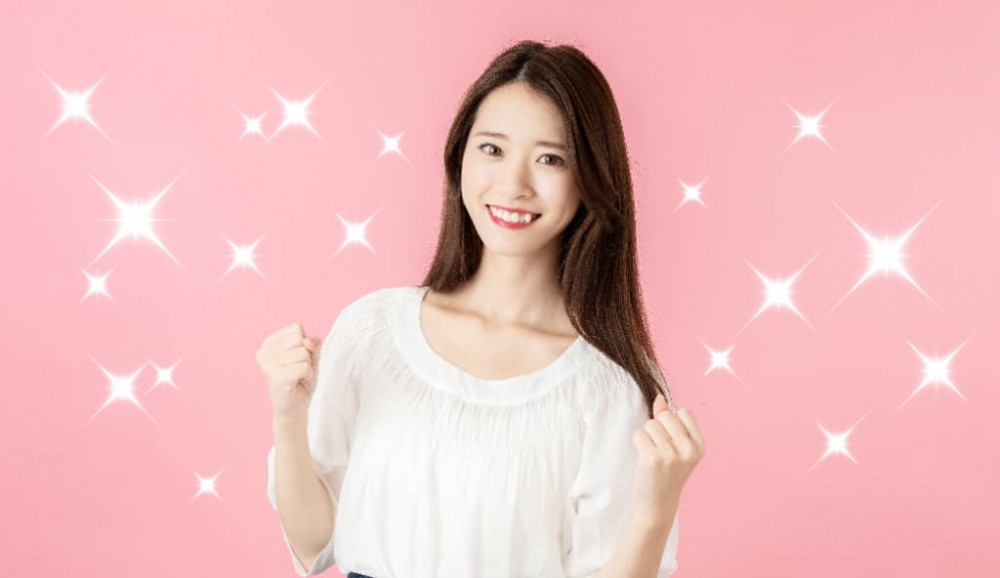 ガールズバーでボトルを入れてもらうメリットは?