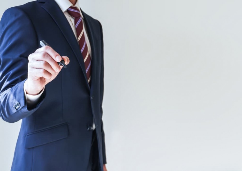 黒服がキャストの管理を行う理由は？