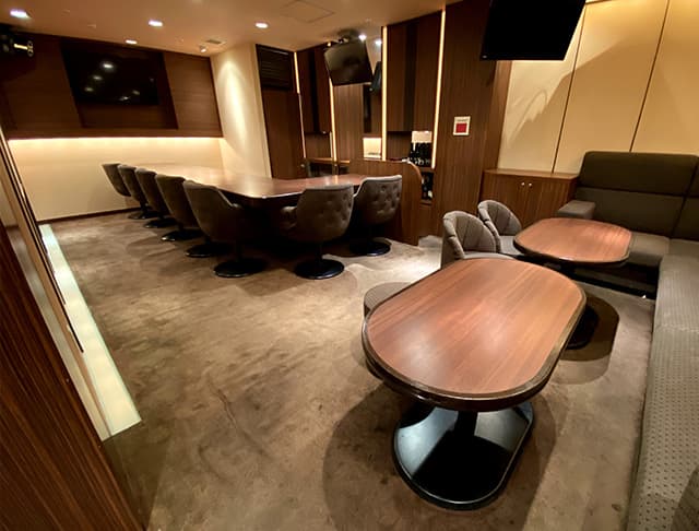 コンカフェ Bar Lis バーリス 公式求人 体入情報 中洲 ガールズバー コンカフェ 公式求人 ガールズバーバイトなら 体入ショコラ