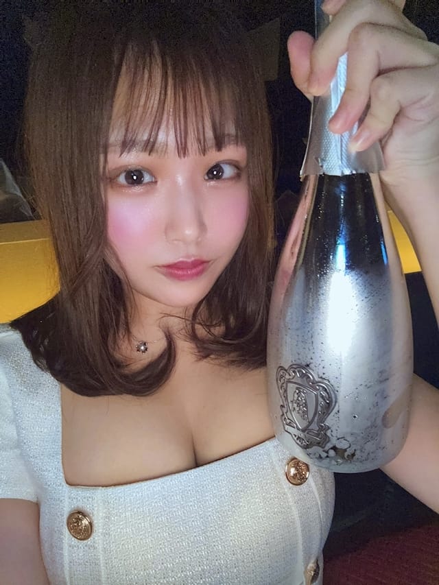 ももな 【大曽根】ORCHID ROOM（オーキッドルーム） 画像1