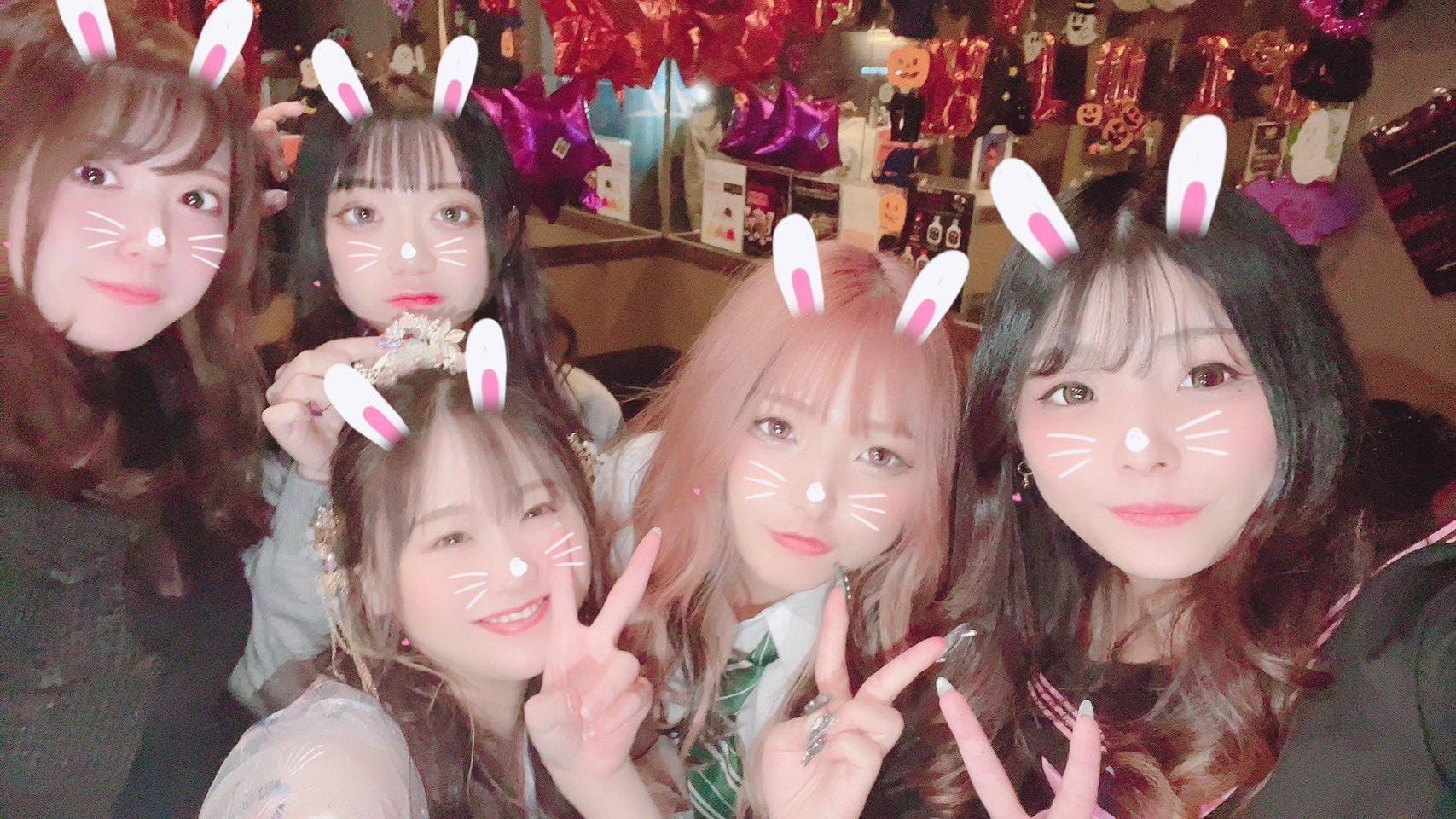 女の子みんな仲良しです♪