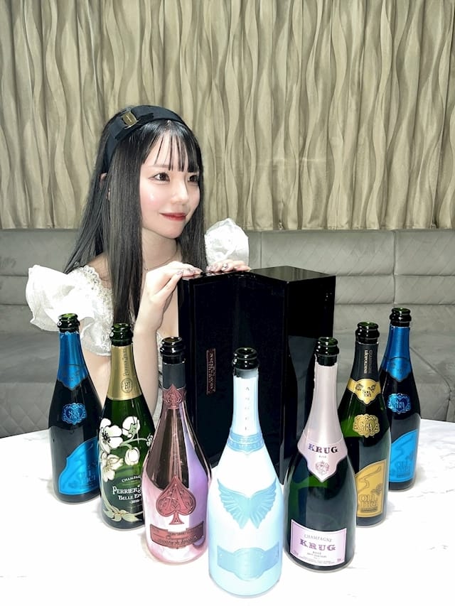 まな Club  Runway（ランウェイ） 画像1