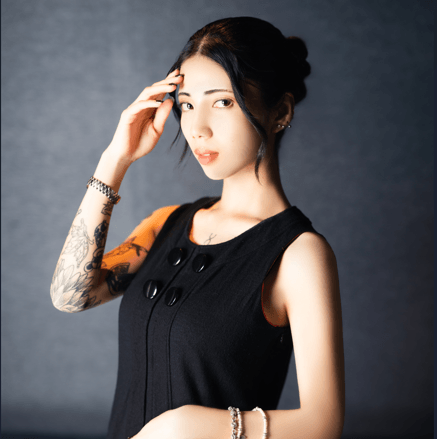 なな 【秋葉原駅東口から徒歩1分】Club La Den（ラデン） 画像1