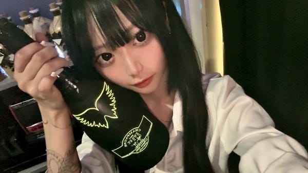 なお GIRLS BAR Fable（ガールズバーファブル） 画像1