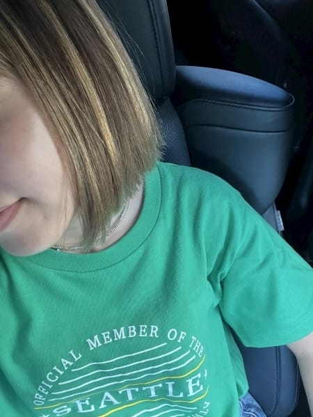 まりん ガールズバー L`asile（ラジール） 画像1