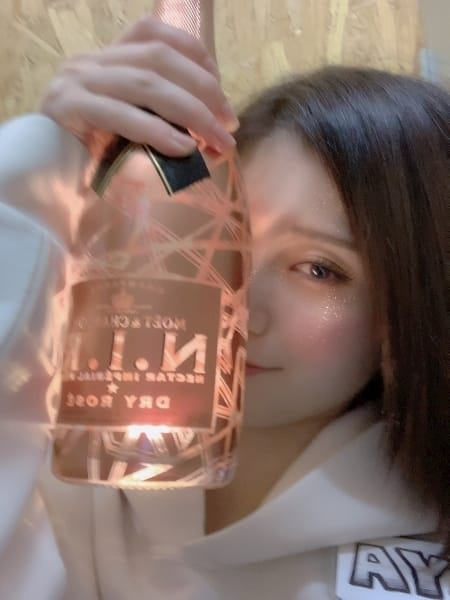 アヤ ガールズバー L`asile（ラジール） 画像1