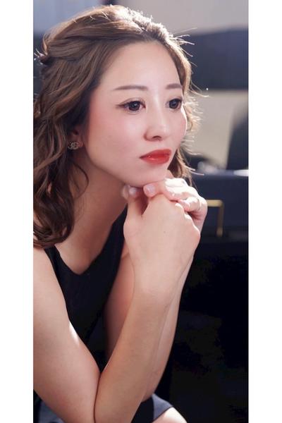 れいさん【四日市の高級キャバクラ『CLUB Roi&Reine（ロワアンドレーヌ）』】