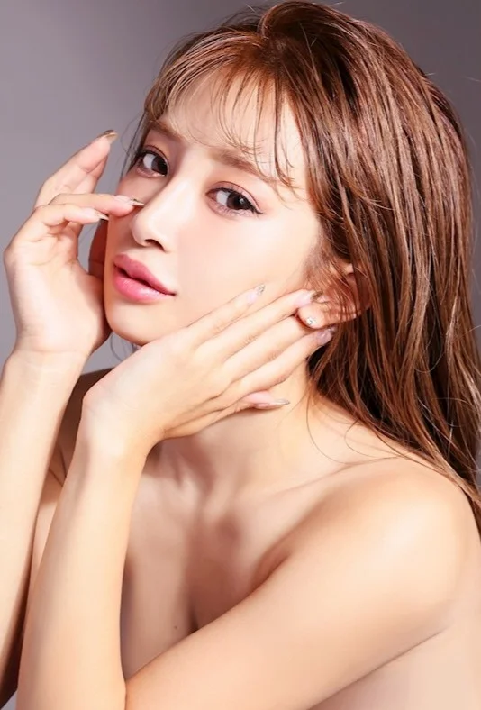 七瀬 愛さん【盛岡の高級キャバクラ『CLUB LOGIC(ロジック)』】