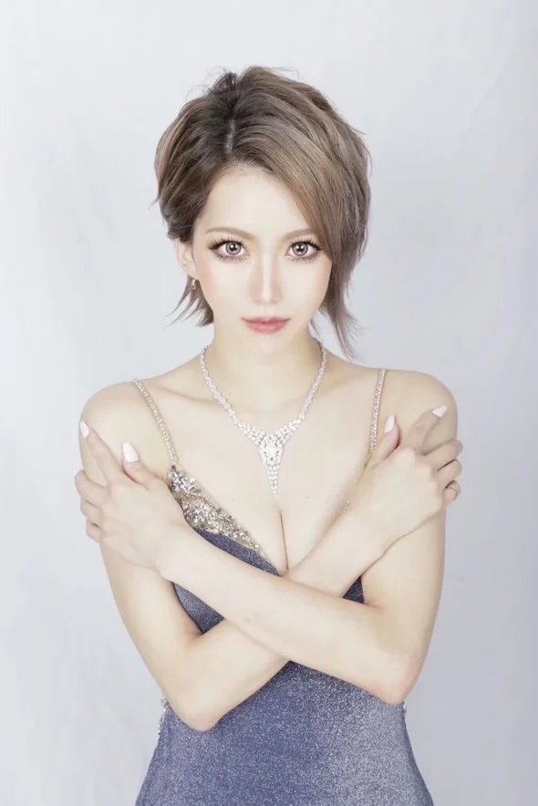 一花 蘭さん【都町の高級キャバクラ『錦華（キンカ）』】