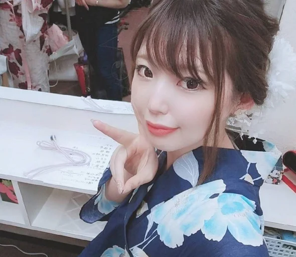 芹澤 美里さん【長崎の高級キャバクラ『club Baron（バロン）』】