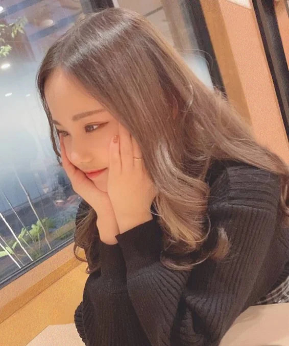 茉弥さん【長崎の高級キャバクラ『ラウンジ サザンクロスⅡ』】