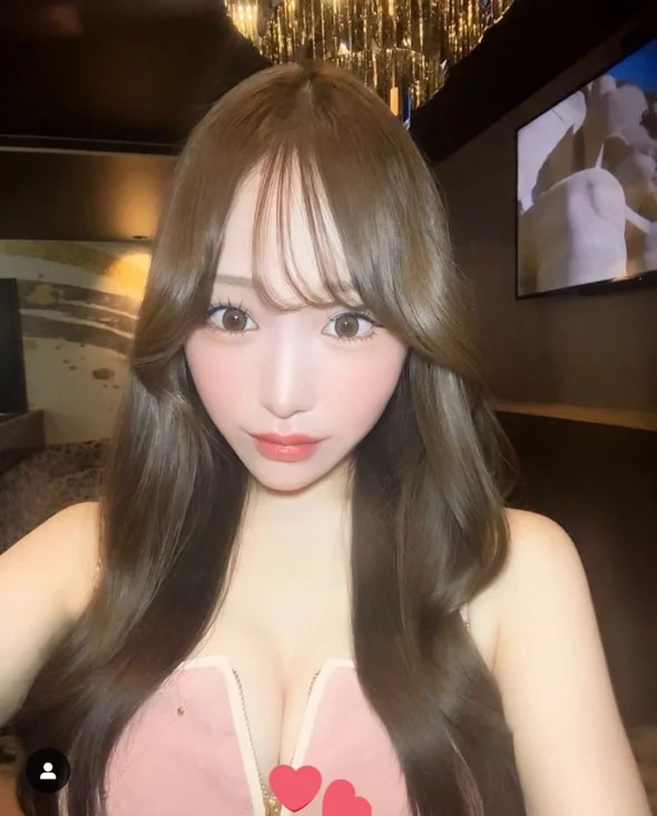 りおなさん【松本の高級キャバクラ『CLUB FOUR LEAF（フォーリーフ）』】