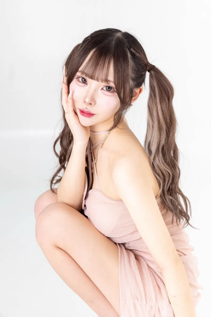 愛依莉さん【松本の高級キャバクラ『Club 撫子（ナデシコ）』】