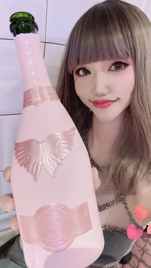 Canaさん【金山の高級キャバクラ『楽GAKU 金山本店（ガク）』】