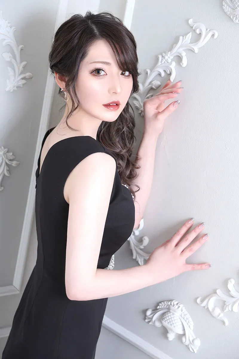 れいかさん【両替町の高級キャバクラ『Regulus（レグルス）』】
