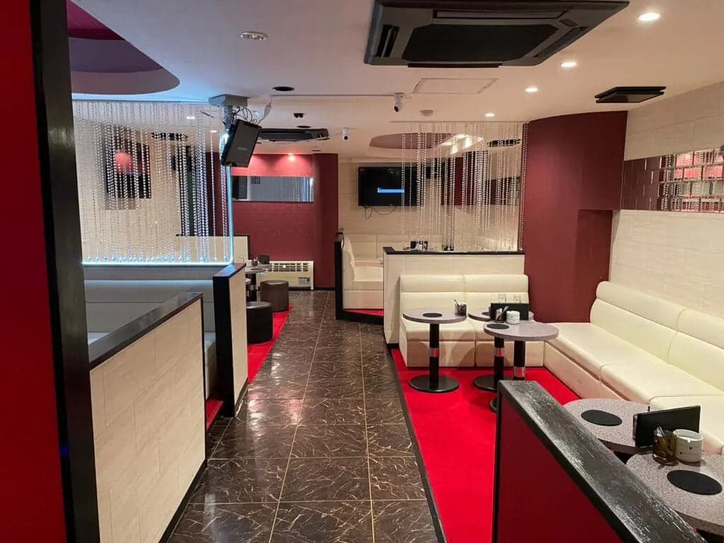 木屋町の高級キャバクラ『CLUB SCARLET（スカーレット）』