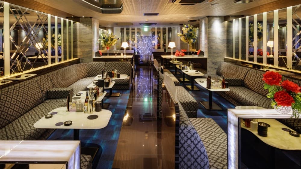 岡山・中央町の高級キャバクラ『Club 六本木 ANNEX（アネックス）』