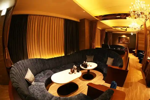 宮崎の高級キャバクラ『CLUB 和水（ナゴミ）』（画像1）