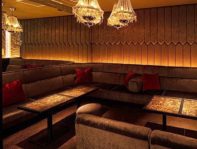 四日市の高級キャバクラ『ジェム 四日市』（画像1）