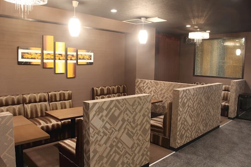 四日市の高級キャバクラ『Club MINERVA（ミネルヴァ）』（画像1）