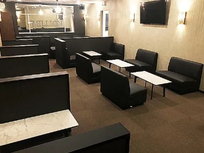 黒崎の高級キャバクラ『LOUNGE MILLION（ミリオン）』（画像2）
