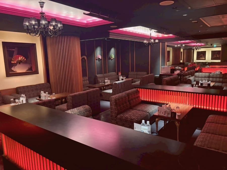 三宮の高級キャバクラ『錵乃音 神戸（かのね）』