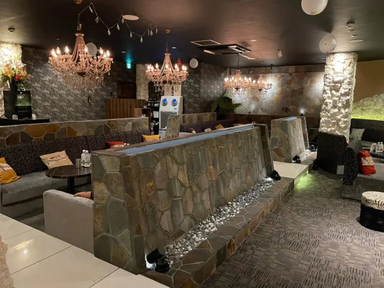 沖縄・松山の高級キャバクラ『CLUB 琉球（リュウキュウ）』（画像1）