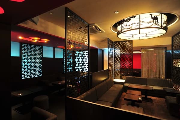 盛岡の高級キャバクラ『New club ALAZIN（アラジン）』（画像1）