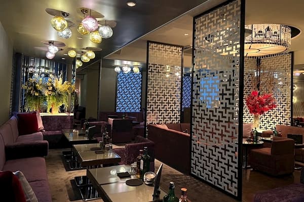 盛岡の高級キャバクラ『New club ALAZIN（アラジン）』（画像2）