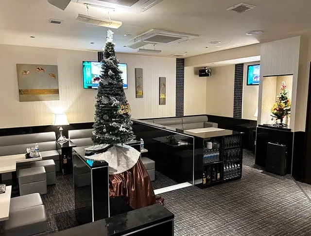 長崎の高級キャバクラ『THE CARLTON（カールトン）』（画像1）