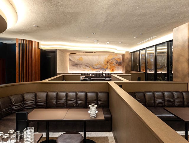 松本の高級キャバクラ『Lounge e'nne（エンネ）』（画像1）