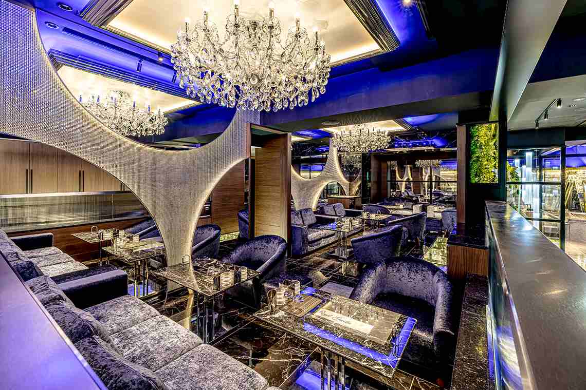 すすきの・新札幌の高級ニュークラブ『ROYAL GARDEN（ロイヤルガーデン）』