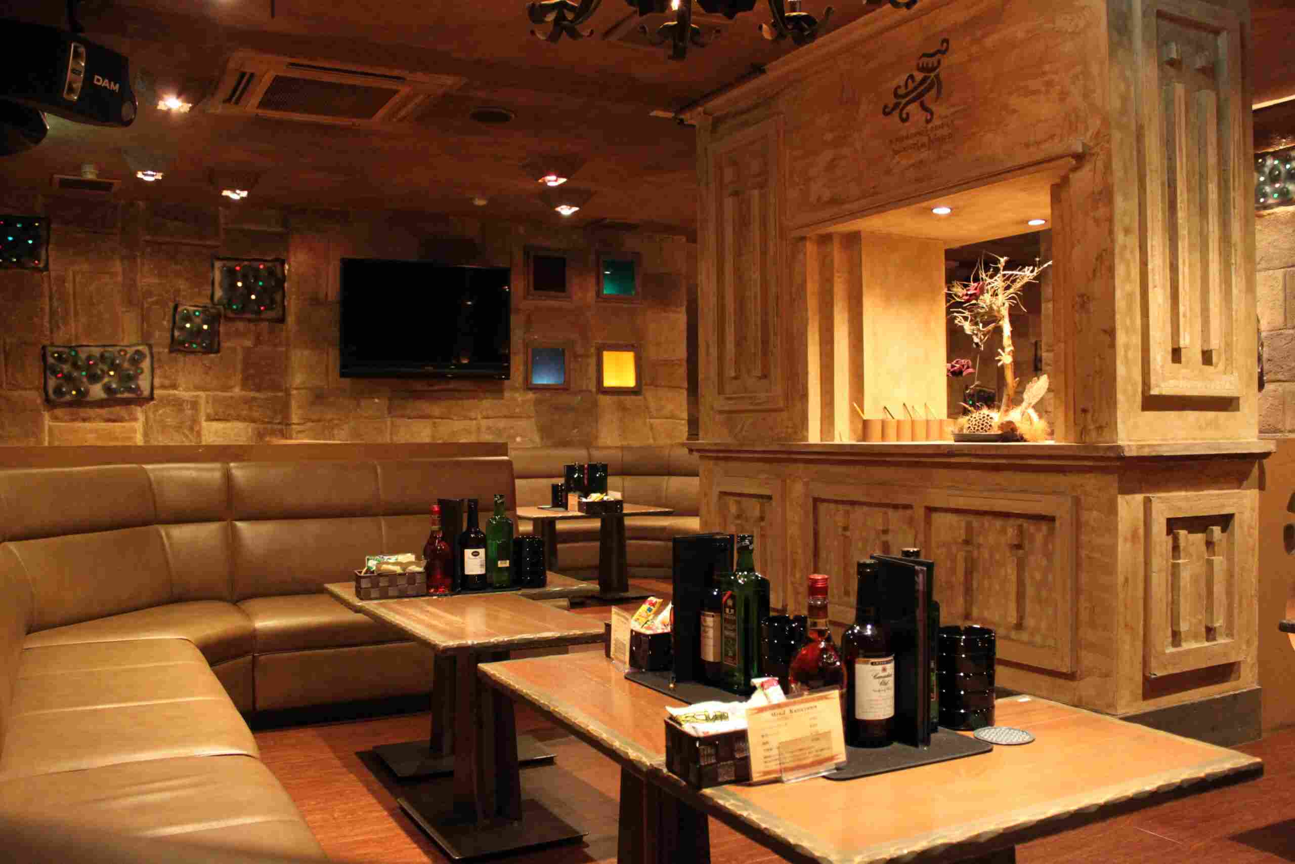 金山の高級キャバクラ『Mrs.J 金山（ミセスジェイ）』（画像1）