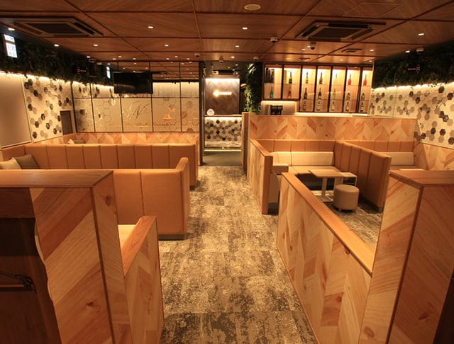 金山の高級キャバクラ『amour（アムール）』（画像1）