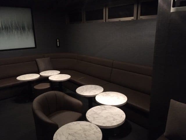 神田・秋葉原の高級キャバクラ『Royal Lounge 55（フィフティーファイブ）』