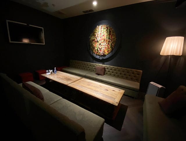 熊本の高級キャバクラ『Club Lounge PLATINUM（プラチナ）』