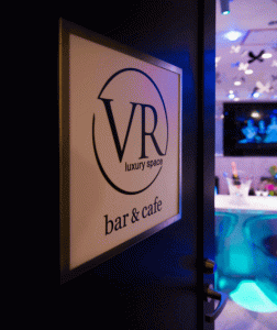 bar VR<バー ブイアール>(六本木ガールズバー)のバイト求人・体験入店情報