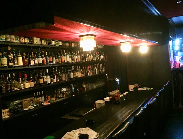 Booze's Bar<ブージーズ・バー> 吉祥寺 ガールズバー SHOP GALLERY 2