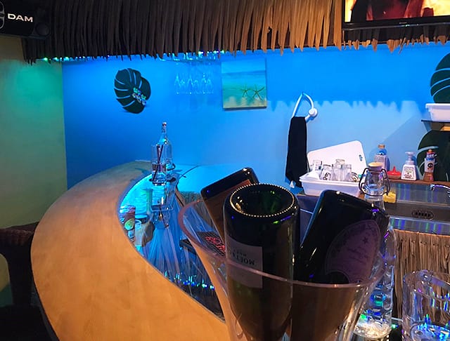 Girls Bar AXS<ガールズバーアクシス> 下北沢 ガールズバー SHOP GALLERY 2